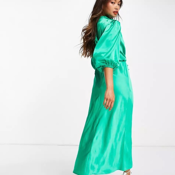 ASOS DESIGN pleat cowl neck satin midi tea dress with puff sleeve size US 12 - Picture 2 of 7
